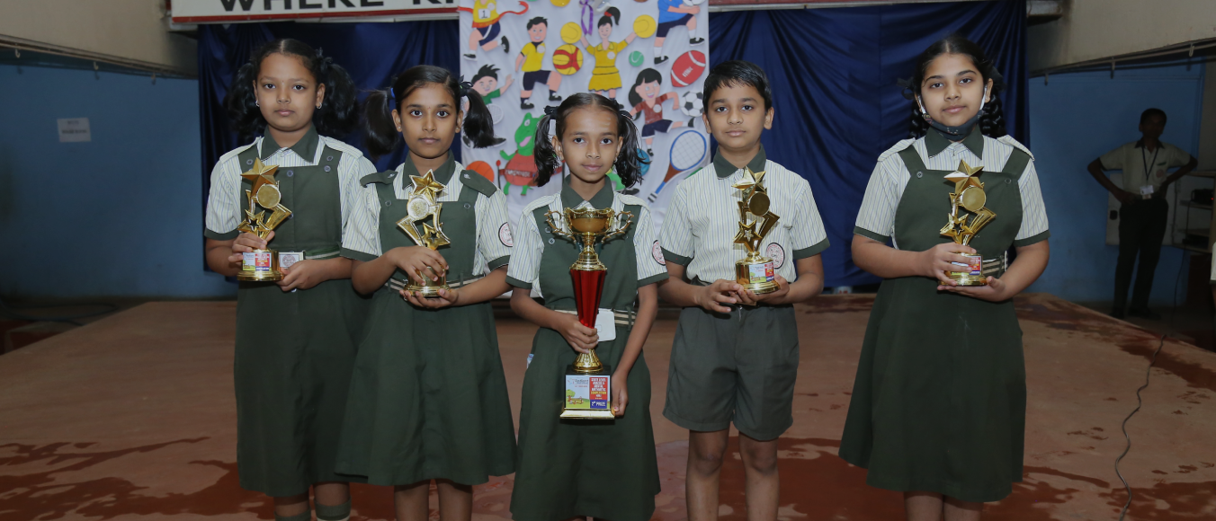 Photograph of orange rock formations in Antelope Canyon, Arizona by eliyasj